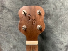 Sloan Banjos Jo2Go folding neck banjo peg head